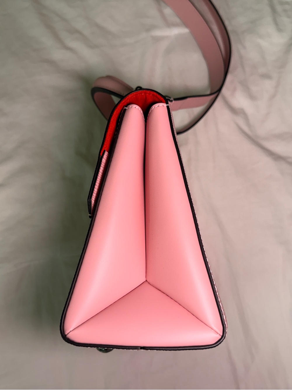 Louis Vuitton Grenelle PM in Rose Ballerine Epi Leather - Picture 3 of 16
